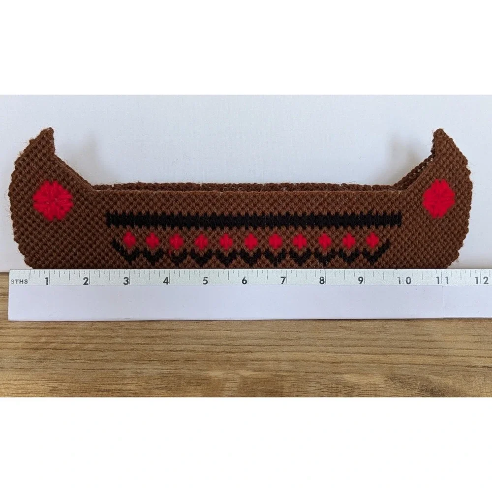 VTG Plastic Canvas Needlepoint Indian Native American Canoe Thanksgiving Decor